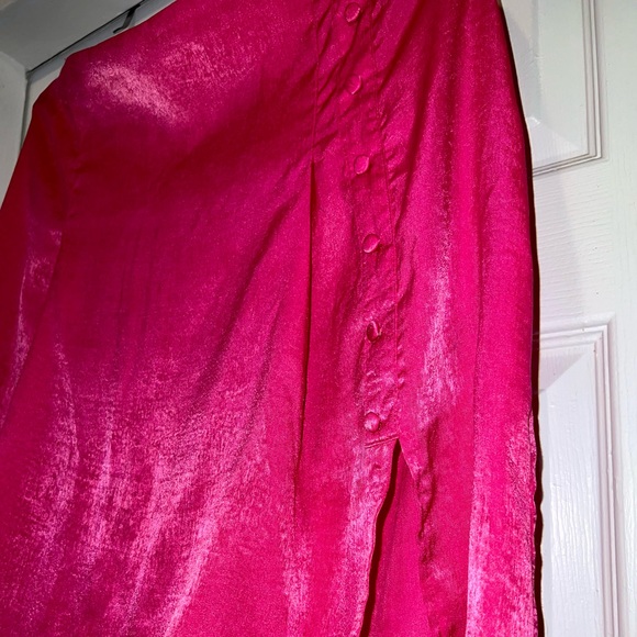 ASOS CURVE Pink Satin Midi Slit Skirt With Button Detail - Picture 2 of 2